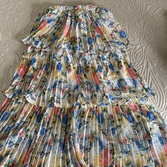 Skirt - Shein - Picture 2 of 2